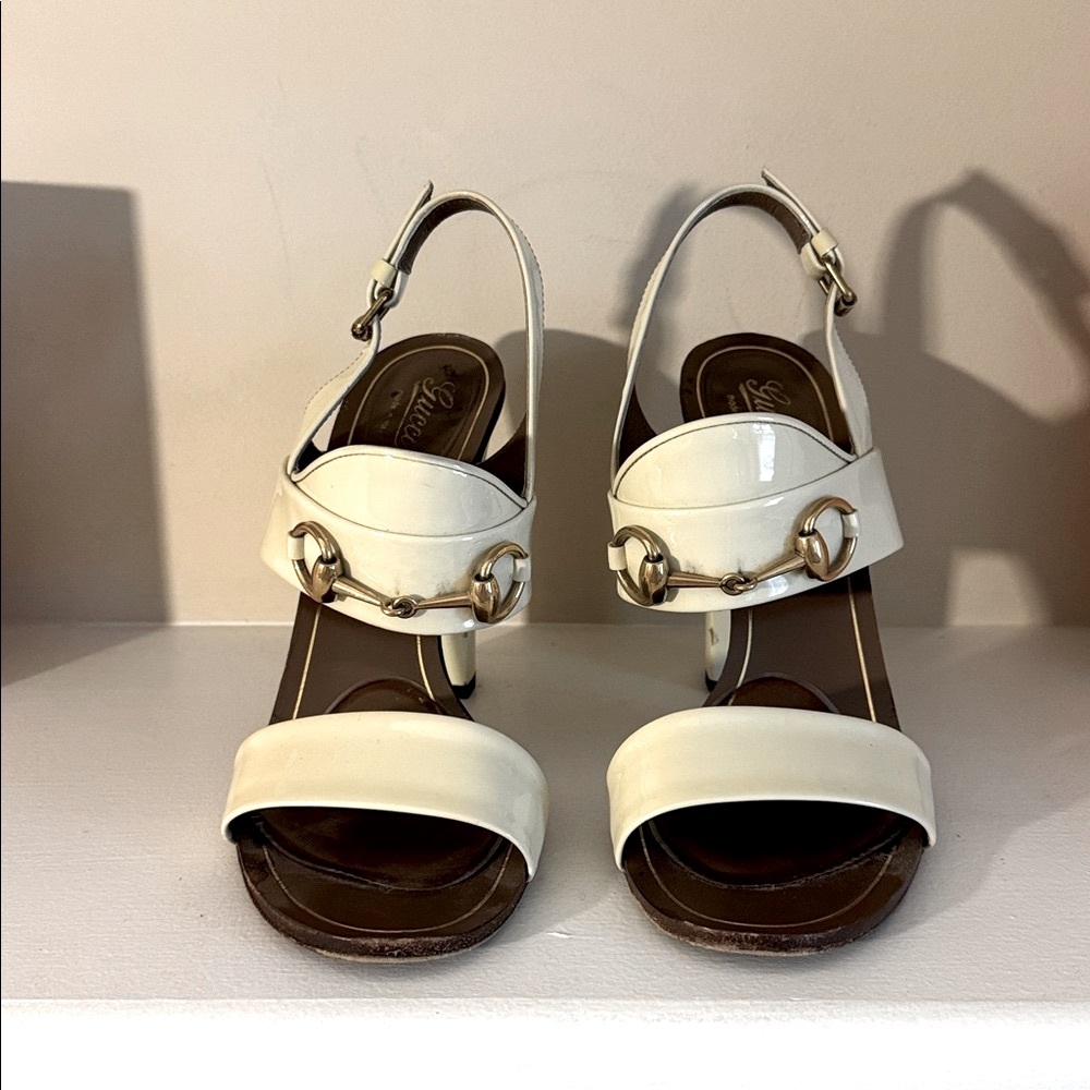 Gucci Patent Leather Block Heel Sandals Beige Cream size 38eu 7.5/8us Vintage - Picture 2 of 10